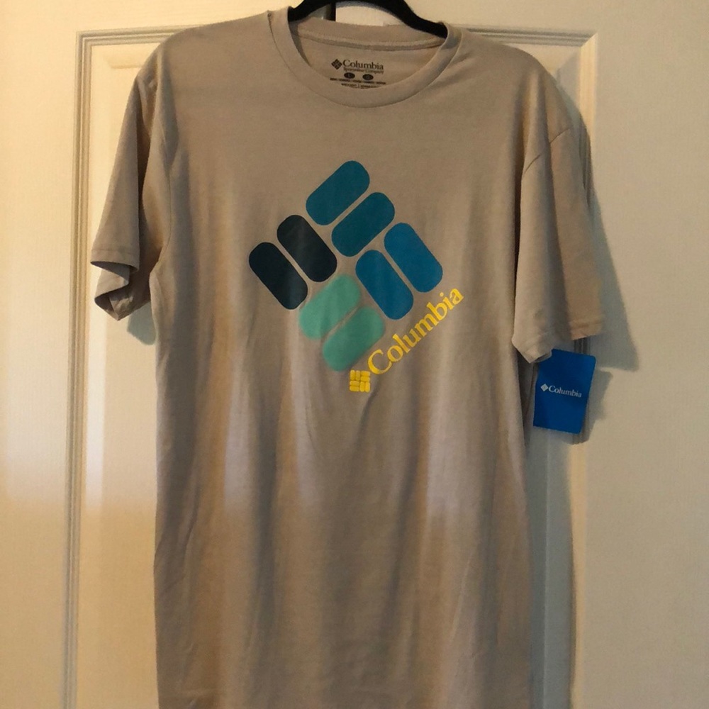 Columbia T-shirt NWT